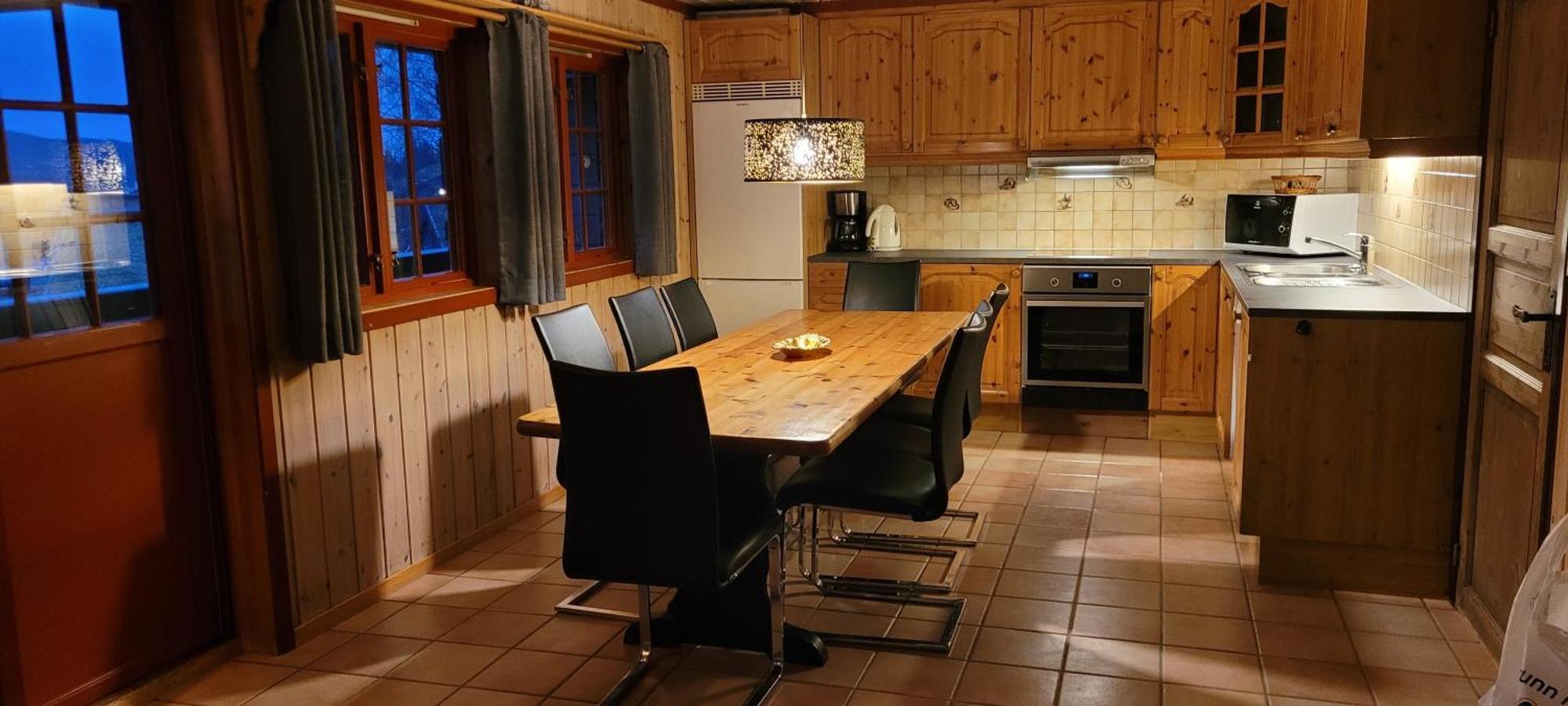 Holiday home Solbjornlia *